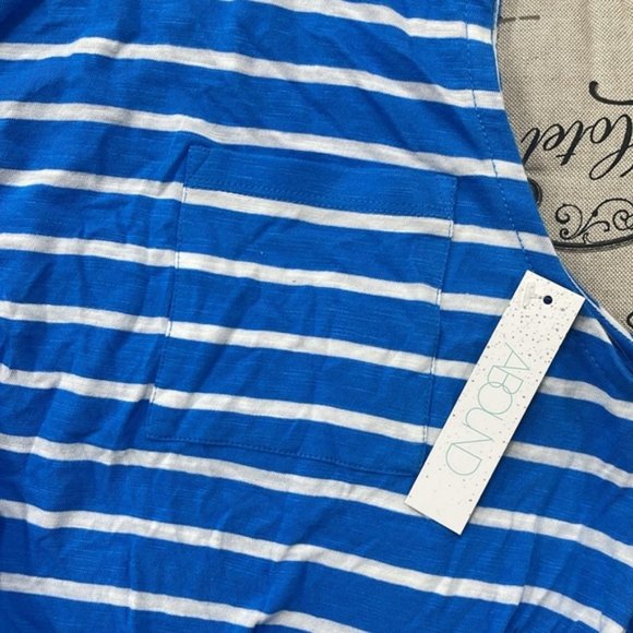 Abound Twist Front Pocket Tank Top - Picture 5 of 6